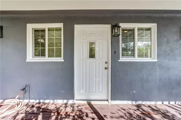 Chatsworth, CA 91311,9246 Rowell Ave.