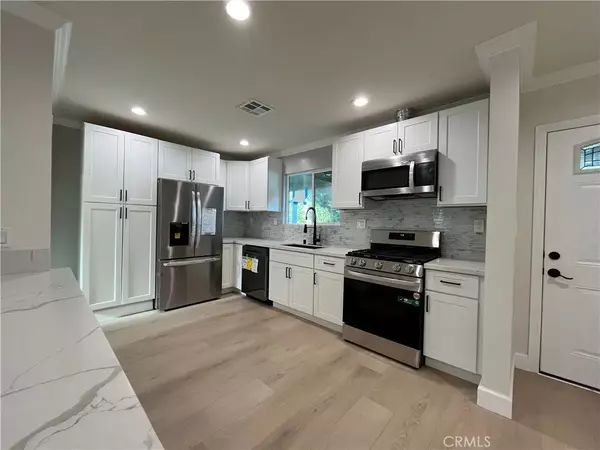 Granada Hills, CA 91344,10915 Whitaker Avenue