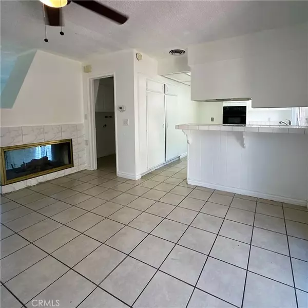 Chatsworth, CA 91311,10235 Lurline Avenue #B