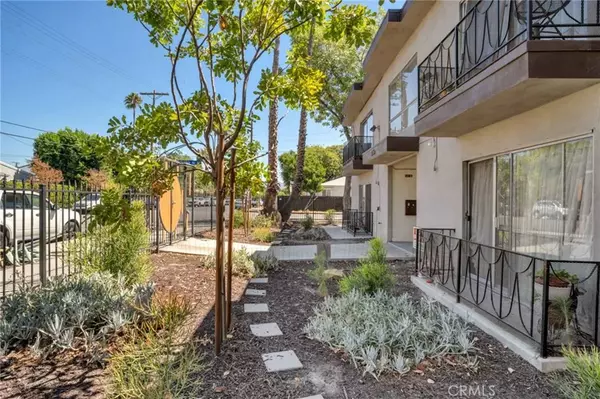 North Hollywood, CA 91605,11936 Hart St