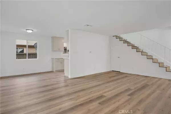20214 COHASSET ST. UNIT #5, Winnetka, CA 91306