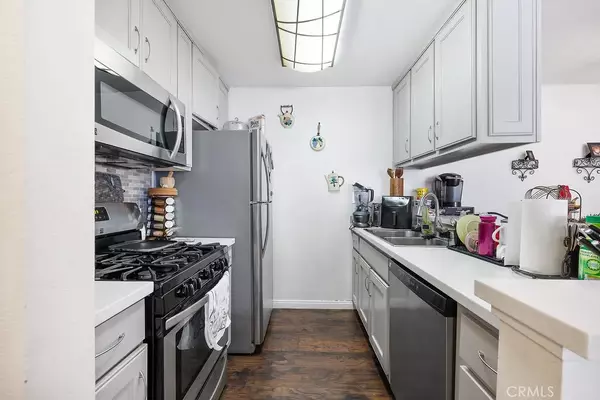 Canoga Park, CA 91304,8601 International Avenue #265