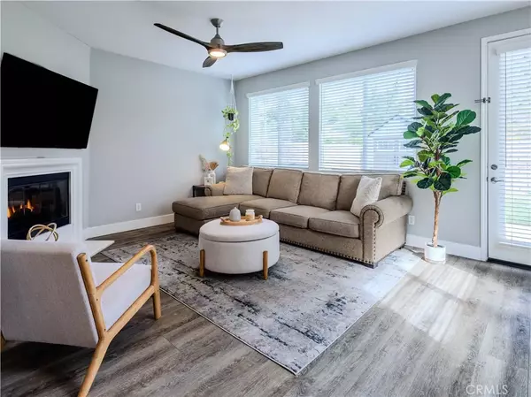 Saugus, CA 91350,19451 Opal Lane