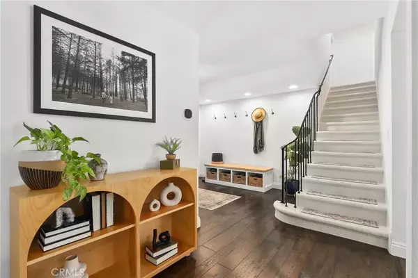 West Hills, CA 91304,23546 Community