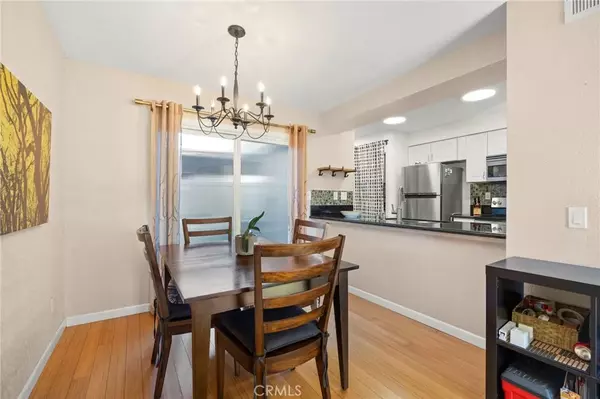 Agoura Hills, CA 91301,28654 Conejo View