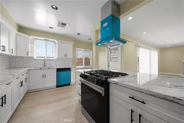 12554 Lorne, North Hollywood, CA 91605