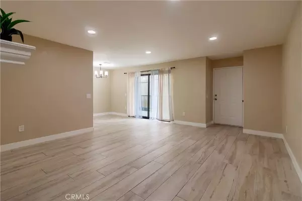 North Hills, CA 91343,9047 Langdon Avenue #22