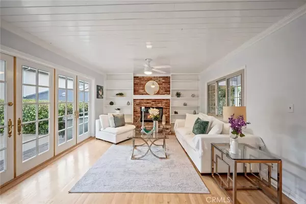 20955 De Mina Street, Woodland Hills, CA 91364