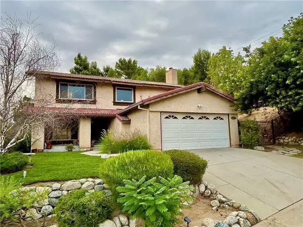 15873 Yarnell St, Sylmar, CA 91342
