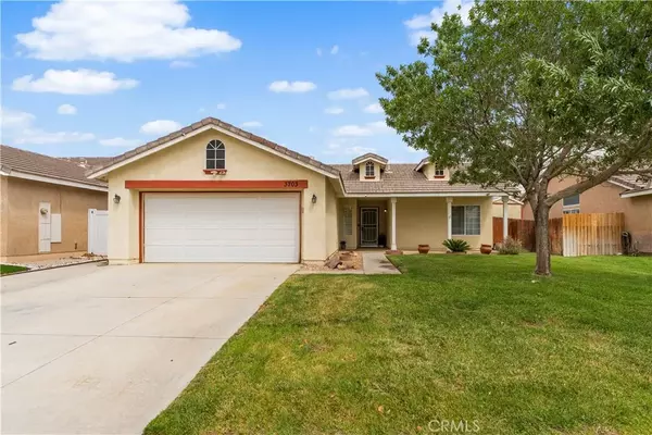 3703 Garnet Ave, Rosamond, CA 93560