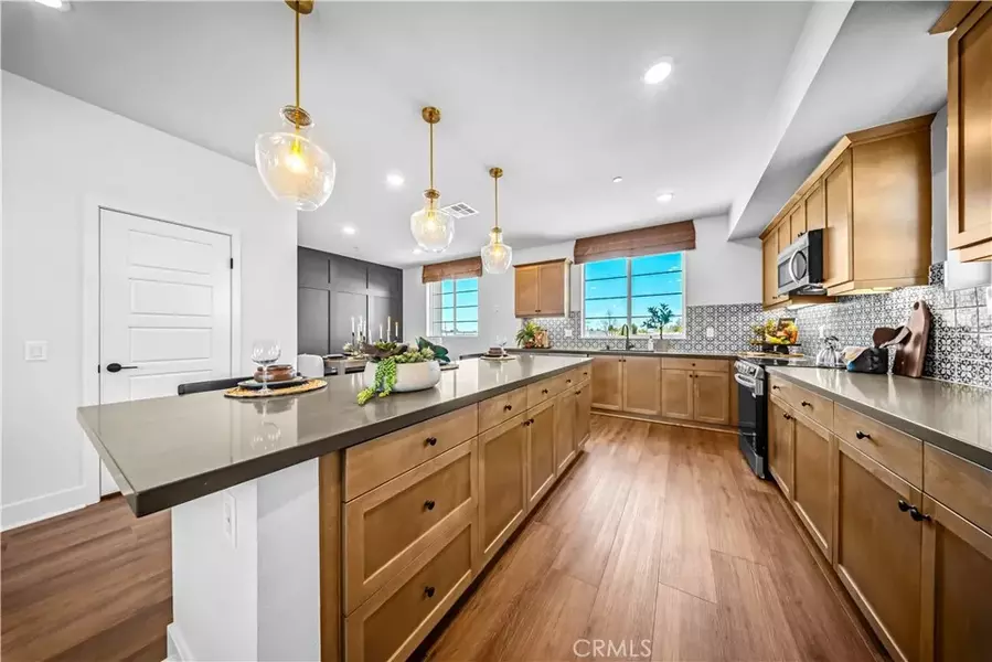 2870 Via Dolomito, Camarillo, CA 93012