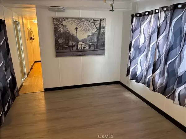 Sunland, CA 91040,10799 sherman grove