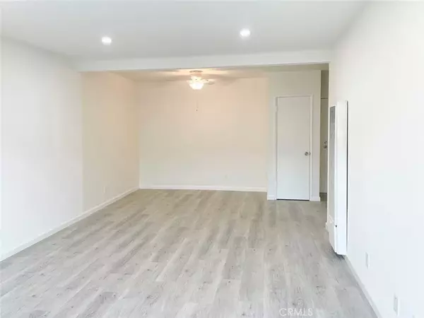 Glendale, CA 91203,409 Burchett Street #311