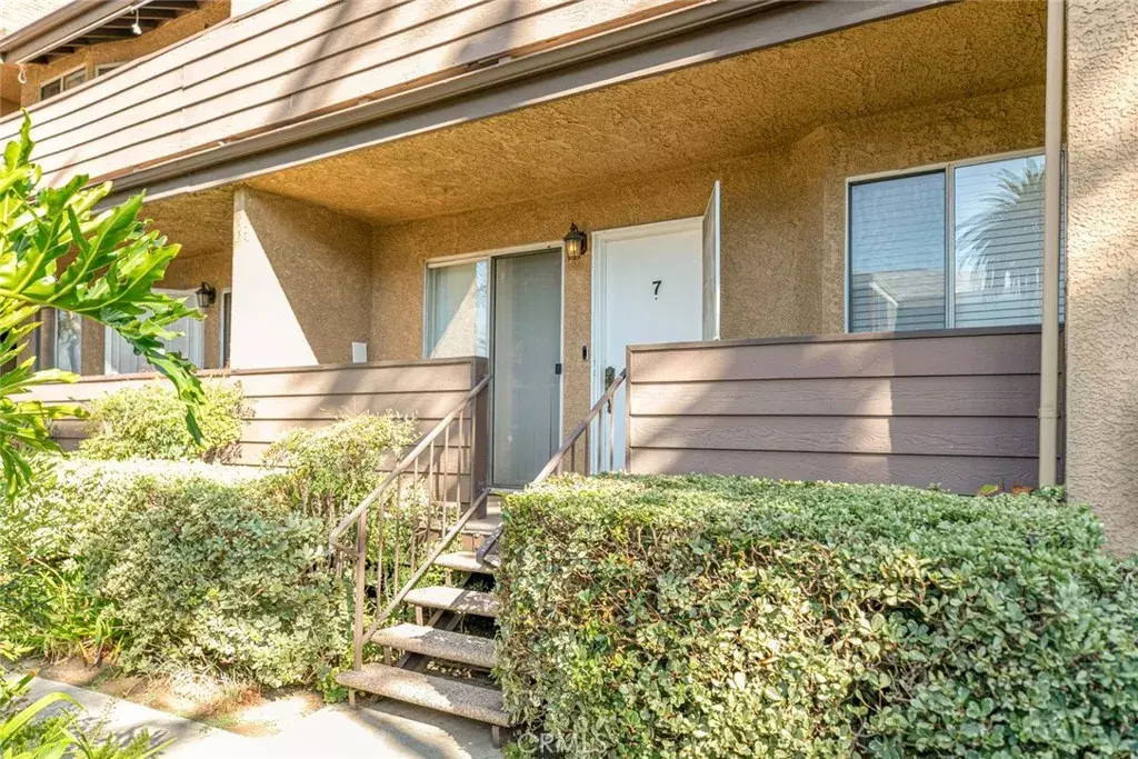 Van Nuys, CA 91405,14839 Sherman Way #7