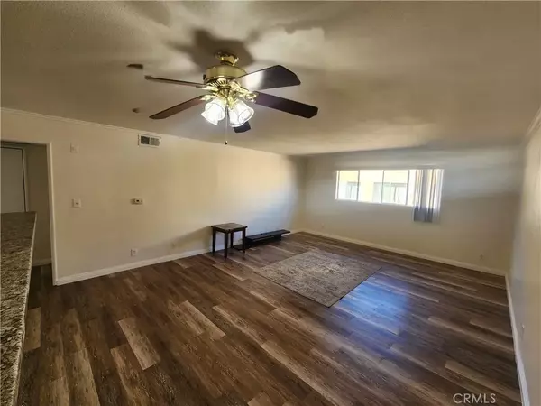 Van Nuys, CA 91405,14006 Vanowen