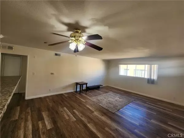 Van Nuys, CA 91405,14006 Vanowen