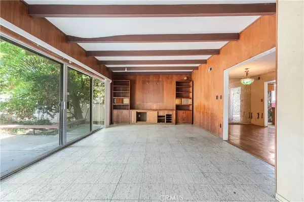 Panorama City, CA 91402,8101 Allott Street