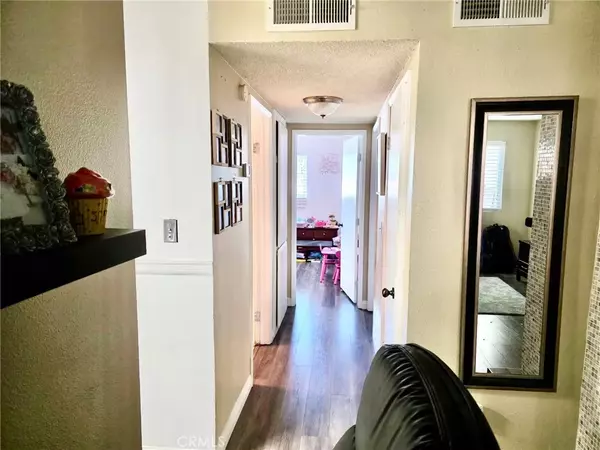 Diamond Bar, CA 91765,23659 Golden Springs Drive #3F