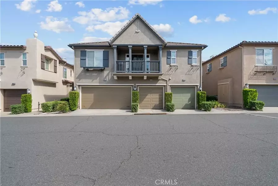 19415 Opal, Saugus, CA 91350