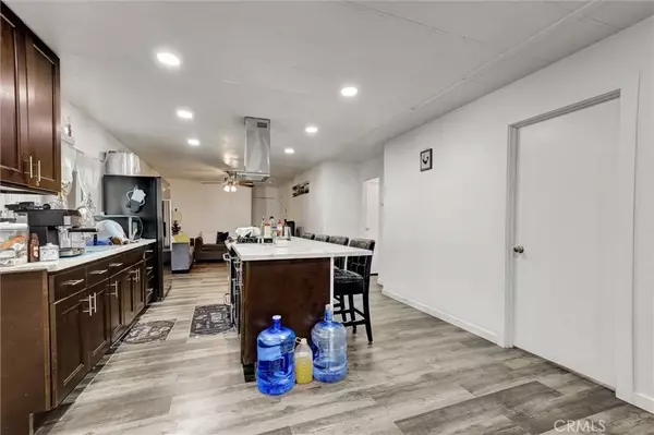 Hemet, CA 92544,43434 Dessie