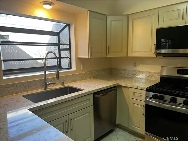 Northridge, CA 91325,10241 White Oak Ave #3