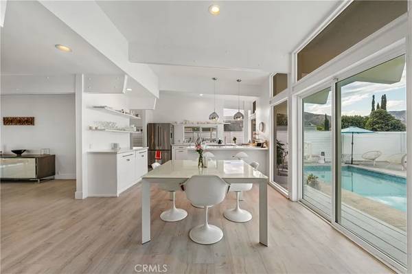 Granada Hills, CA 91344,17042 Lisette