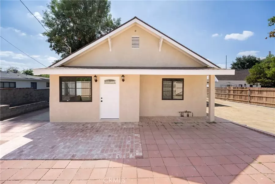 10824 Foothill Boulevard, Sylmar, CA 91342