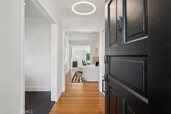 Sherman Oaks, CA 91423,13530 Morrison