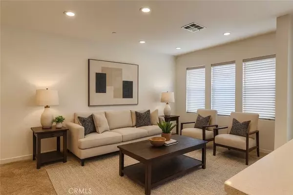 Lake Forest, CA 92610,302 Limestone
