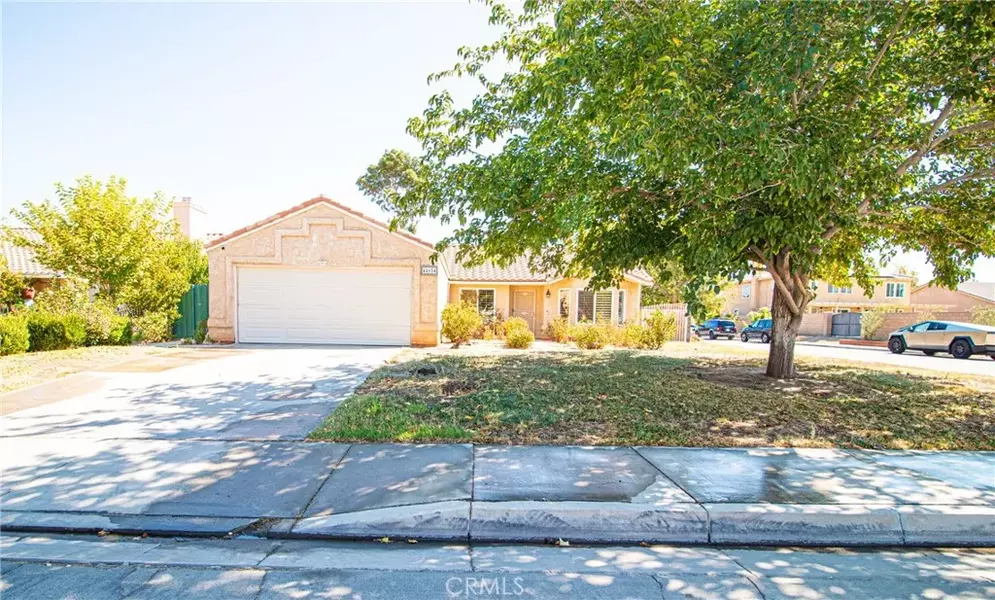 44654 26th Street East, Lancaster, CA 93535