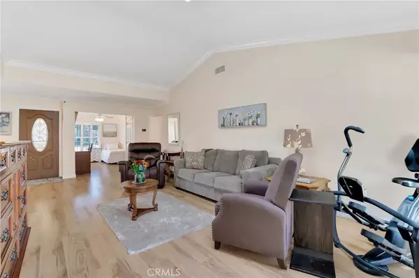 Camarillo, CA 93012,6118 Village 6