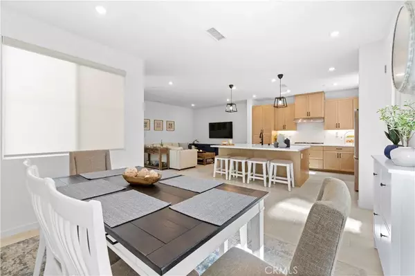 Valencia, CA 91381,27318 Maverick Place