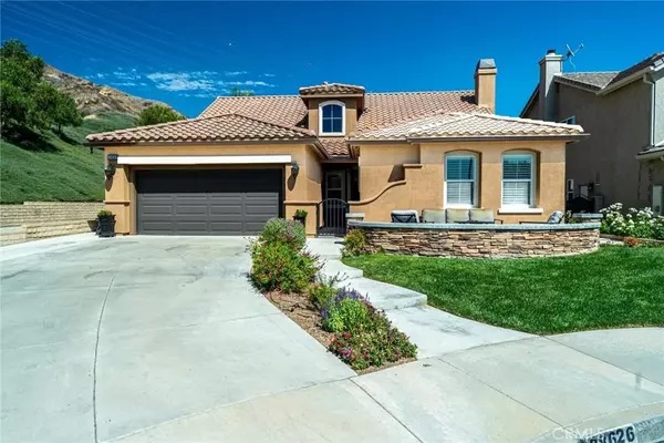 28626 Natalie Lane, Saugus, CA 91390