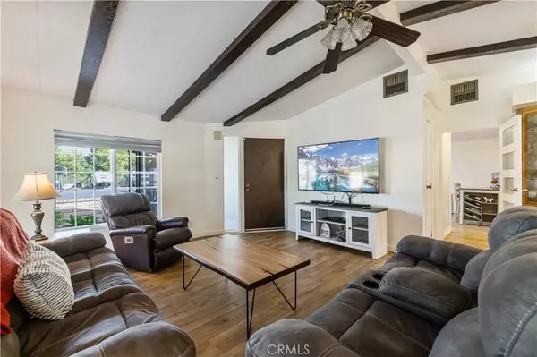 Saugus, CA 91350,26428 Doveweed