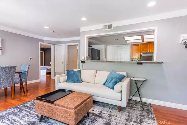 Glendale, CA 91204,110 W Maple #2