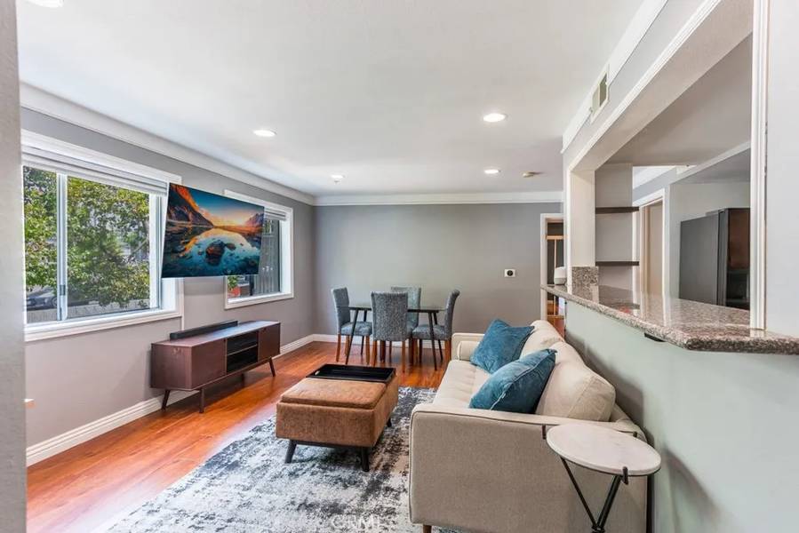 110 W Maple #2, Glendale, CA 91204