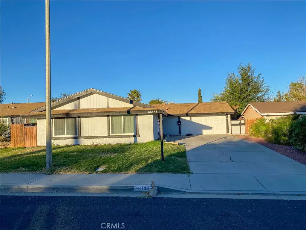 Lancaster, CA 93535,44135 Gingham Avenue