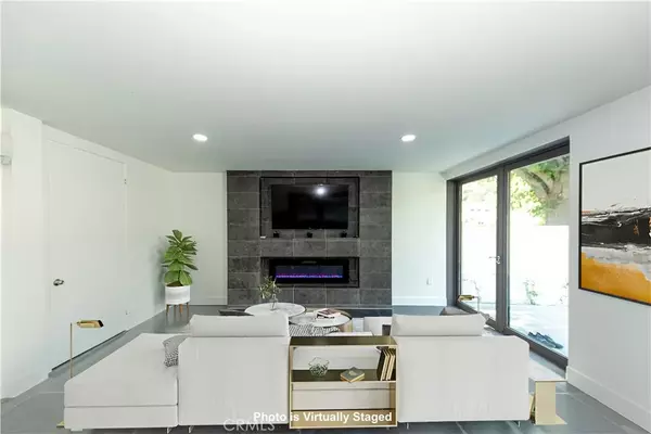 West Hills, CA 91304,7503 Linley Lane