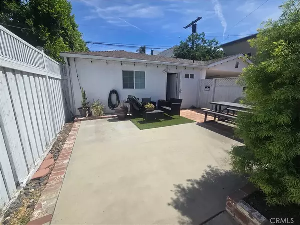 4428 Stansbury Ave, Sherman Oaks, CA 91423