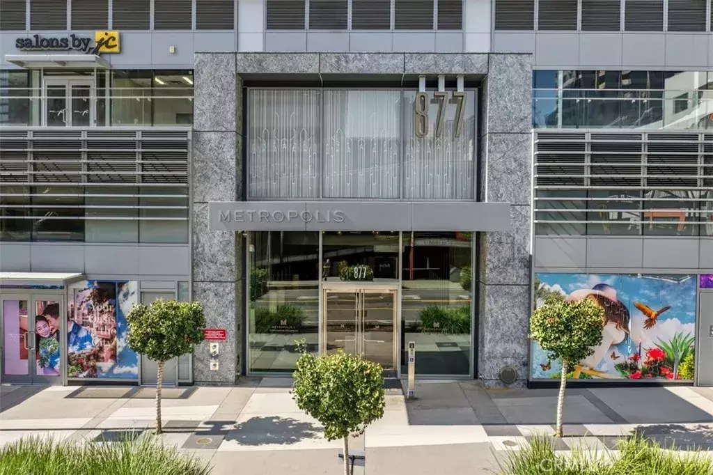 Los Angeles, CA 90017,877 Francisco Street #3102