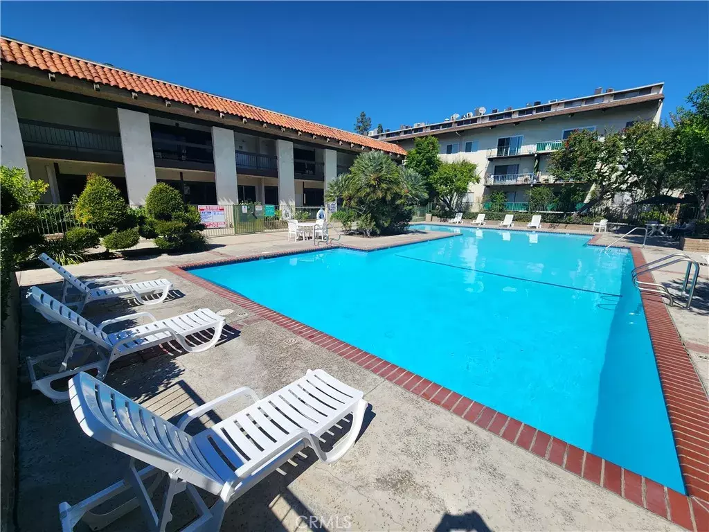 Encino, CA 91316,5460 White Oak Avenue #H106