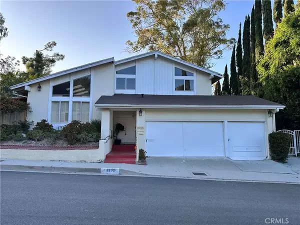 8935 Moorcroft, West Hills, CA 91304