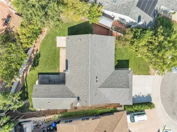Newhall, CA 91321,24441 Denise Pl