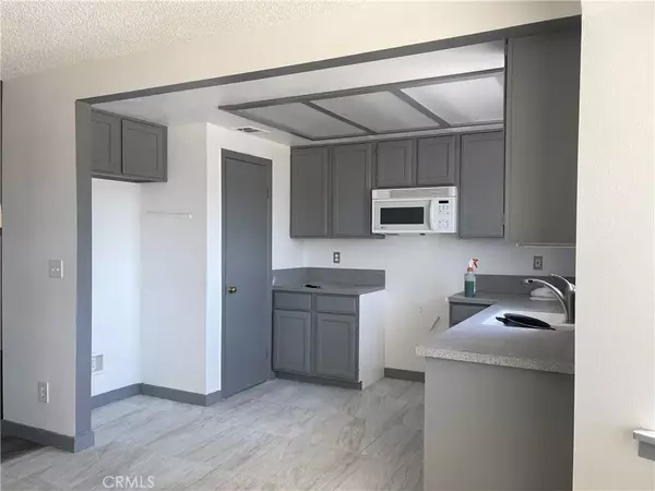 California City, CA 93505,10416 Peach Avenue