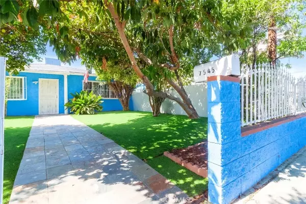 Reseda, CA 91335,7545 White Oak