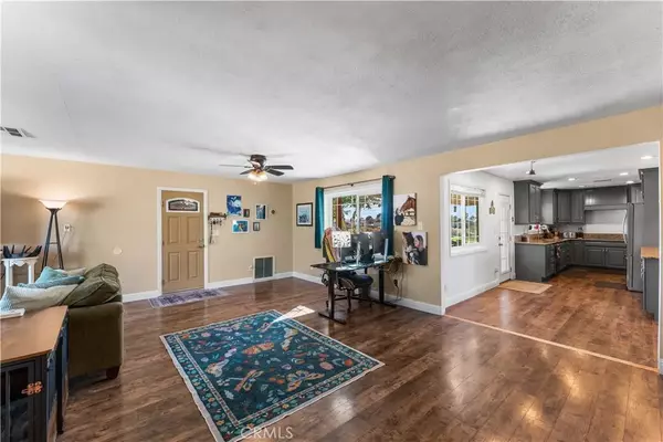 North Edwards, CA 93523,16878 Glendower Avenue