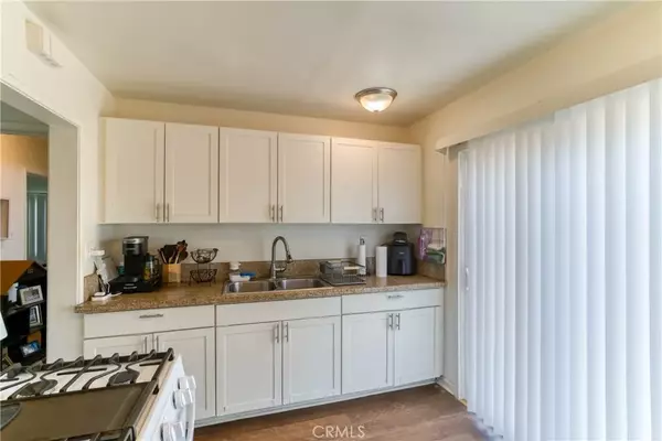 Panorama City, CA 91402,8406 Lennox Avenue