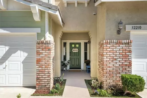 Castaic, CA 91384,32210 Vista Pointe Place