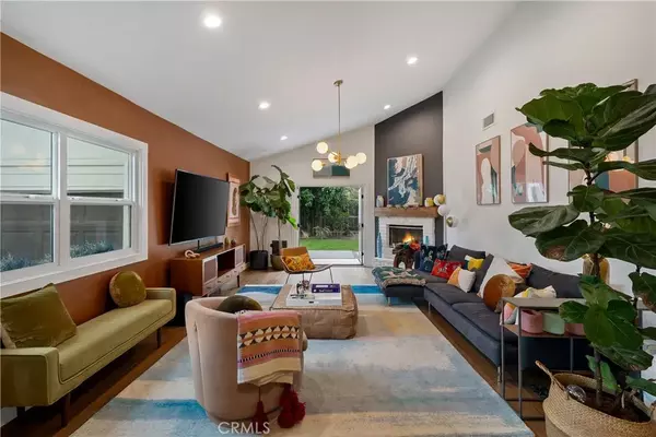 Sherman Oaks, CA 91423,13232 Magnolia Boulevard