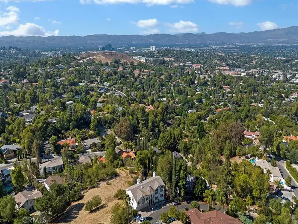 Woodland Hills, CA 91364,4801 Nomad